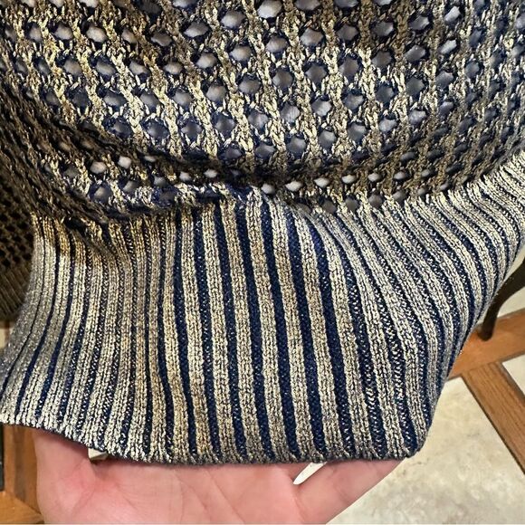 5/48 by Saks 5th Avenue Blue Gold Metallic Sweater Size XS - Picture 9 of 13